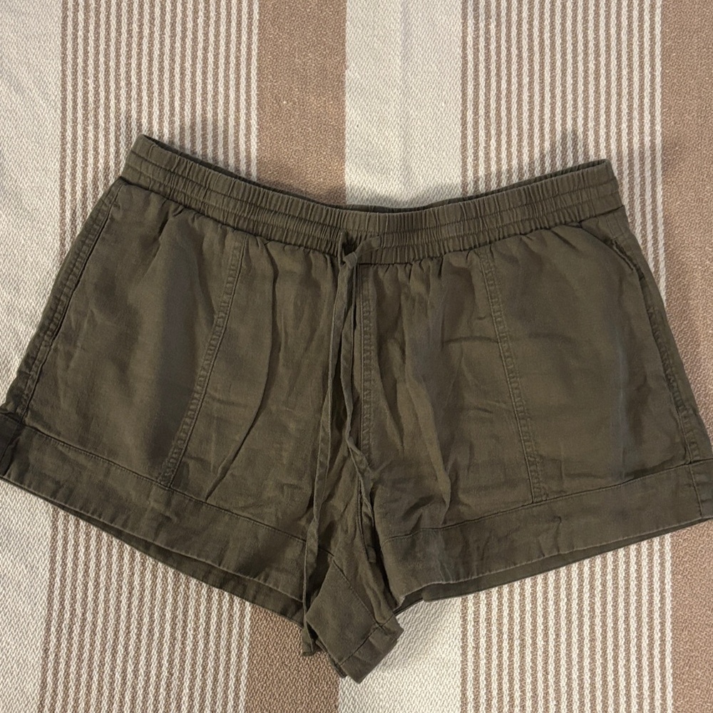 (2/$20)Universal Thread Olive Drawstring Casual Shorts